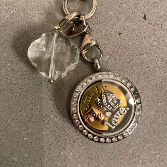 Orgami Owl necklace great gift for mom - Picture 3 of 5